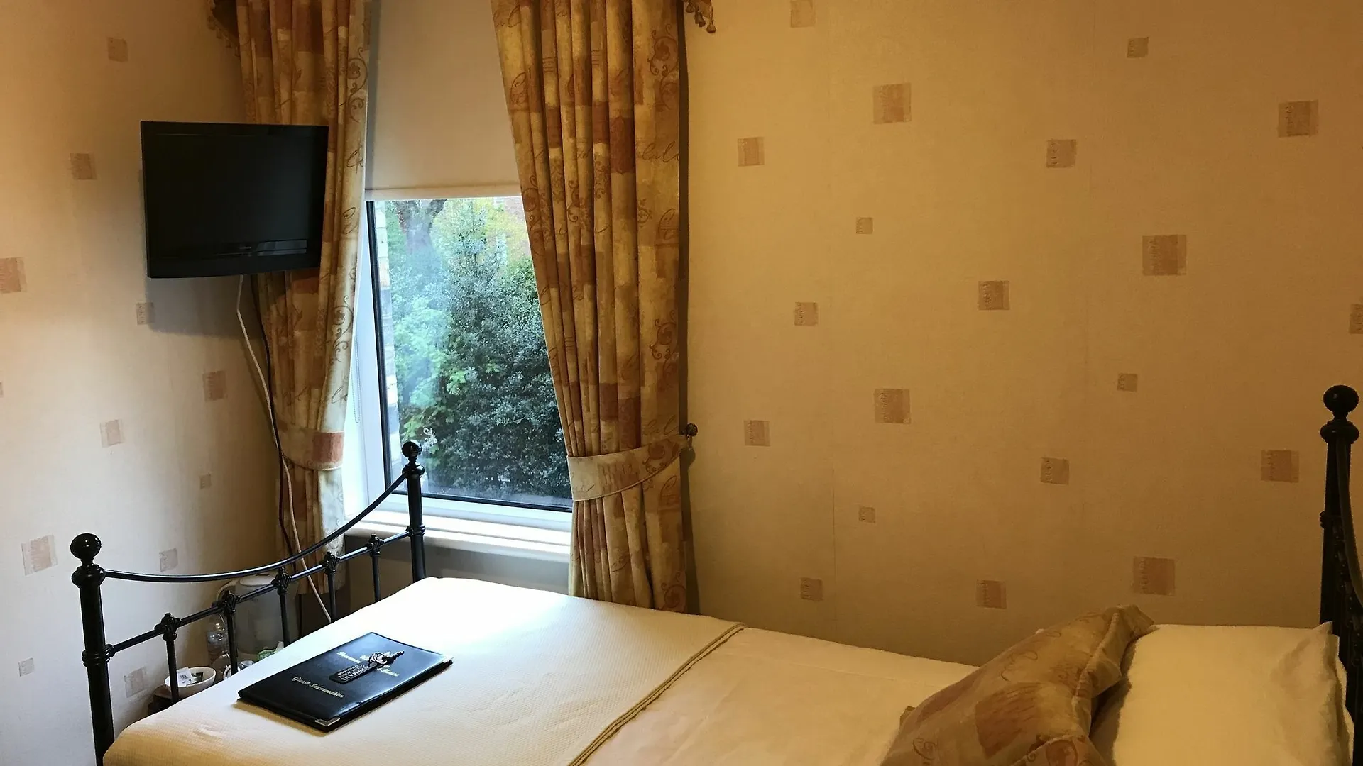 Bowman'S Guesthouse York Hotel